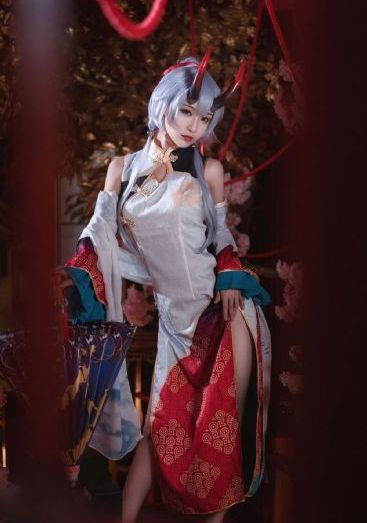 国产男士衬衫_超清电影完整版