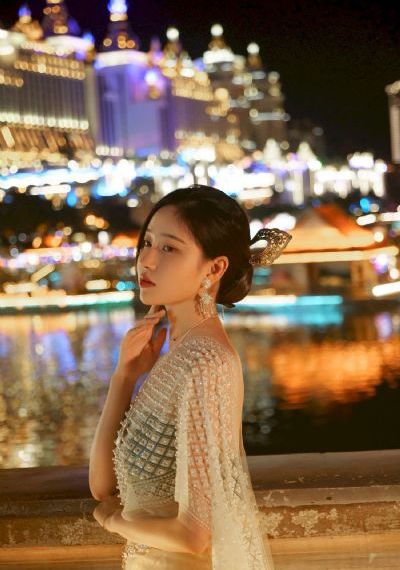 欧美男dj_BD英语完整版观看