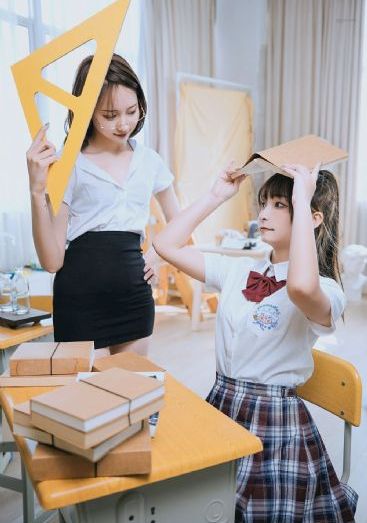 日韩性感内衣美女_BD免费高清观看