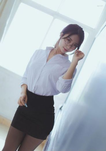 欧美复古花背景图片_高清影视在线观看