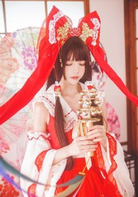 欧美啄木鸟公司服装_BD视频大全