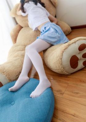 国产小孩开大车作品_720高清电影在线